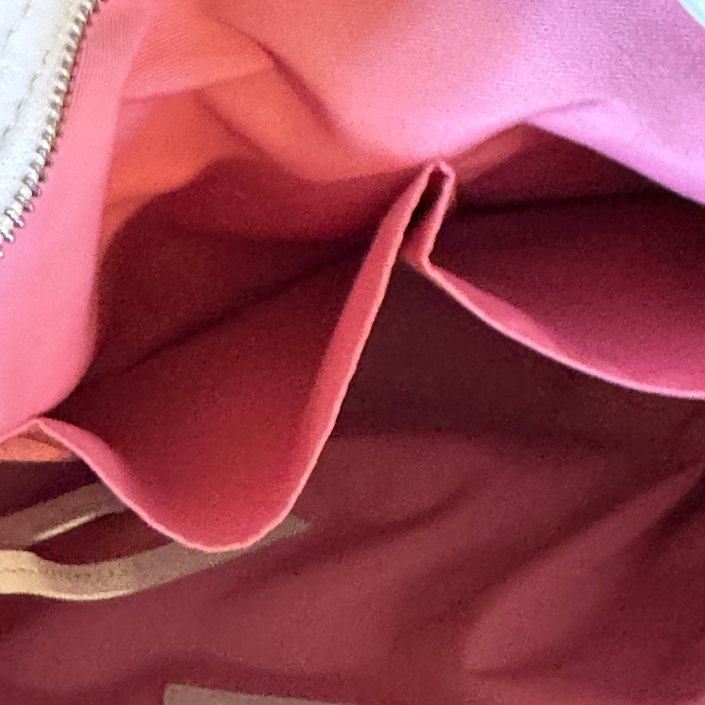 Coach Zoe Leather Shoulder Bag. - Picture 8 of 12